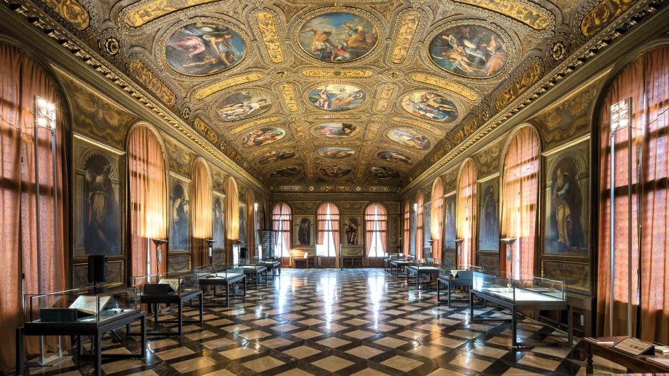 Biblioteca-Nazionale-Marciana_Salone-Sansoviniano-1.jpg